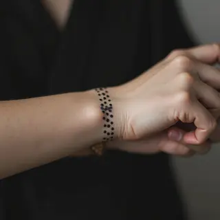 Decoding Dots on Wrist Tattoo: Meaning & Symbolism